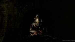 Эйприл О’Нил знакомится с Черепашками: Черепашки-ниндзя (1990) Момент из фильма