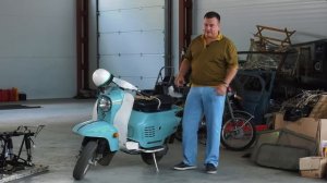 Абсолютно новый  советский мотороллер Вятка 1975-го года выпуска.