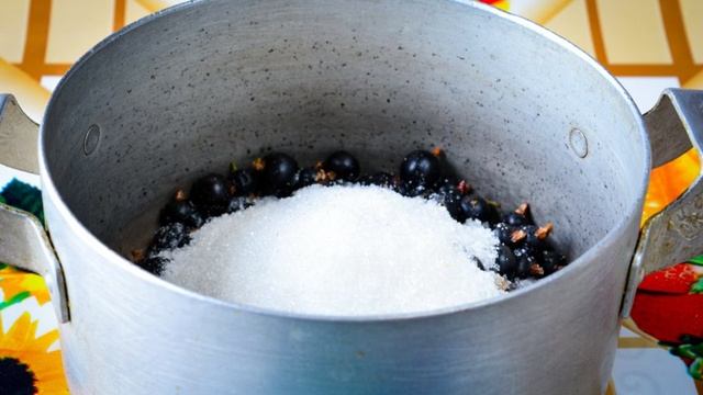 Джем из черной смородины на зиму
