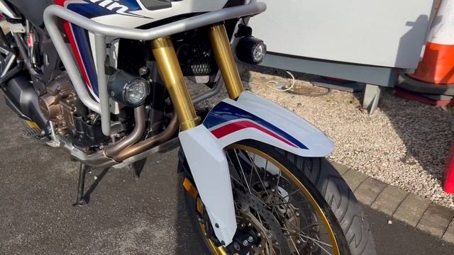 Honda Africa Twin CRF1000 DCT смотреть онлайн