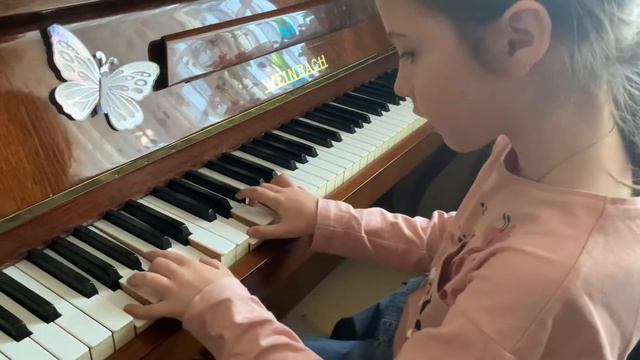 Liza. Упр-е "Трезвучия в Соль мажоре и соль миноре" смотреть онлайн