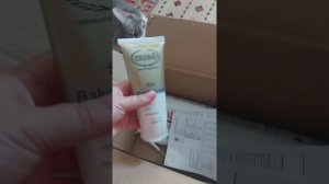 Какие 5 подарков я получила  от Ersağ   заказала пробники турецких духов.  Будет  встреча  21 мая