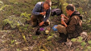 Таежный санаторий- "Белочка")). Ищем урожай ореха кедрового, строим баню.