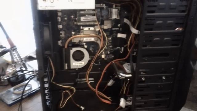 DIY: Turn a Laptop Into a Desktop - Part 2 смотреть онлайн