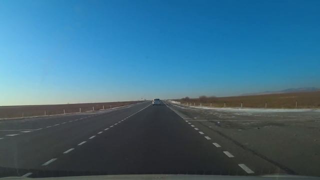 Зимний перегон Владивосток-Новосибирск Toyota Passo и Vitz часть 3 / спали в -40 / сказочный закат смотреть онлайн