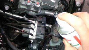 Треск от приводного ремня камри