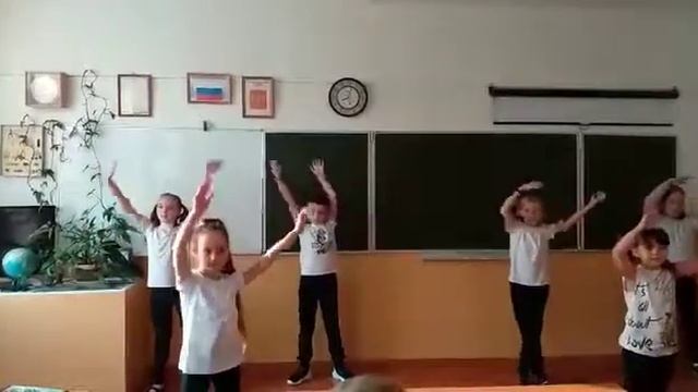 Танец к дню учителю.П.Грицовский 3А класс