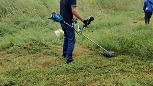Makita UR002G