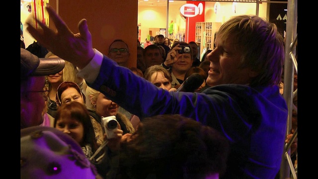 Виктор Салтыков "Перелётные Птицы" (фотографии с концерта) смотреть онлайн