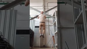 62 года! 26 подтягиваний на турнике! #sports #workout #спорт #calisthenics Спорт после 60