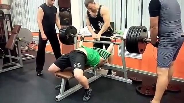 Василий Сёмин Жим Лёжа 250 Т 90 соб.вес 82 кг