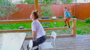 Света и Богдан НЕ ПОДЕЛИЛИ каникулы, ДЕНЬ РОЖДЕНИЯ мамы, Мальчики VS Девочки