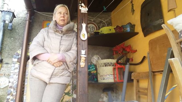 Замуж за итальянца.Взял он меня босую, хромую, безволосую.....