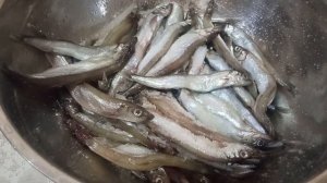 Соленая мойва.Невероятно вкусно и просто.