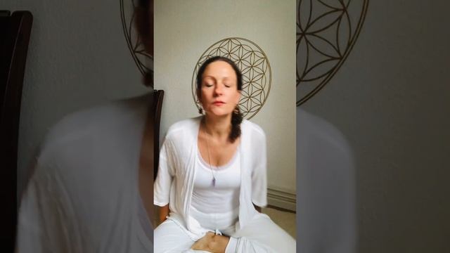 ✨die Aura & deine Projektionskraft- Übung für ein starkes Nervensystem ✨ смотреть онлайн