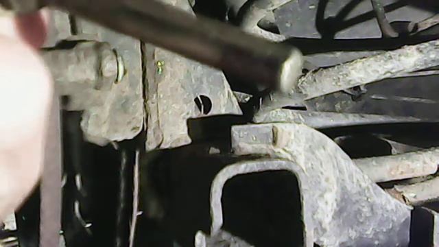 Ремонт Суппорта Рено Кенгу. Достаем заржавевший направляющий шток.Renault Kangu. смотреть онлайн