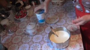 Простой рецепт заквашенного молока.  Как заквасить молоко в домашних условиях.