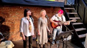 Юлия Доболева и Татьяна Гришанова. Квартирник дуэта Приметы. Москва не сразу строилась