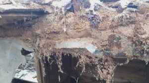 Утепление потолка опилками. Разбираю старую баню.