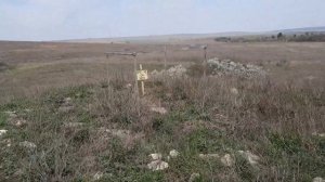 Крым. Скифский курган. Рядом состарой дорогой и недалеко от ,,Тавриды". 11.04.22 год.