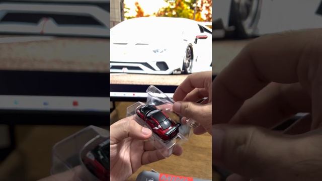 Unboxing MINI GT 1/64 LB WORKS Nissan GT-R (Red) смотреть онлайн
