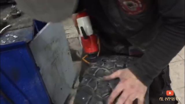 ШИПУЕМ ГРЯЗЕВУЮ РЕЗИНУ смотреть онлайн