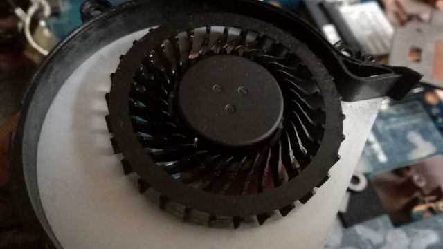 ? Samsung NP350E7C-S06PL - ? czyszczenie, wymiana pasty ❄ смотреть онлайн