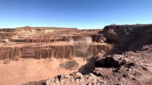 Grand falls или шоколадный водопад в Аризоне.