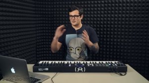 MIDI клавиатуры ARTURIA KeyLab Essential 61, KeyLab Essential 49 Black