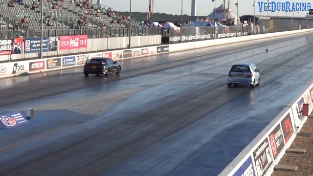 Street Sleeper Honda Jazz 1/4 Mile 13.17 @ 109mph смотреть онлайн