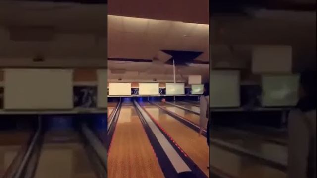 Boowling Fails Пробил потолок шаром в боулинге смотреть онлайн