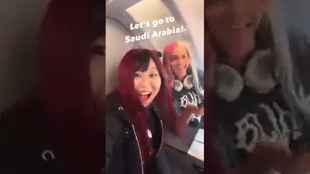 Ioy Sky and Dakota Kai on a plane