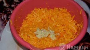 Оладьи из тыквы с чесноком