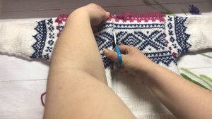 Разрезаю круговой жаккард, из свитера делаю детскую кофту Marius