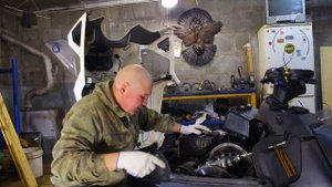 Снегоход Stels Viking 600. Замена масла в КПП. Как поменять масло на снегоходе Стелс.