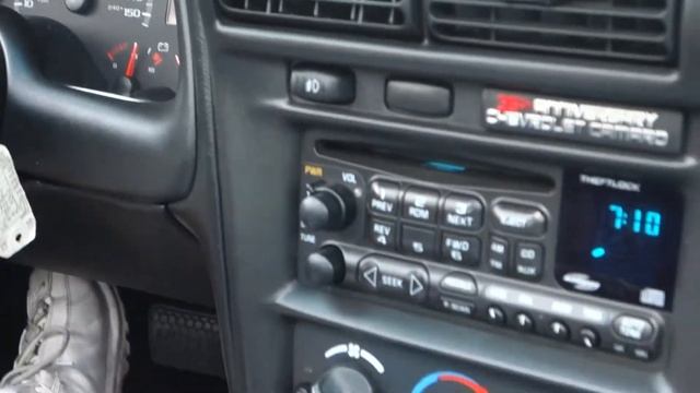 2002 Chevy Camaro SS 35th Anniversary Limited Edition смотреть онлайн