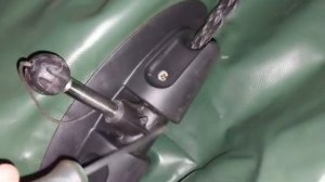 Устраняем скрип уключины лодки из ПВХ