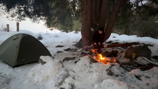 Кемпинг с обычной палаткой в - 15 | Горелка Fire Maple, Картошка с Курицей смотреть онлайн