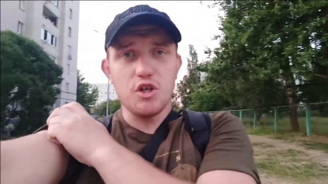 Почему мигает точечный светильник?