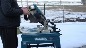 Makita LF1000 Flipover Saw handling