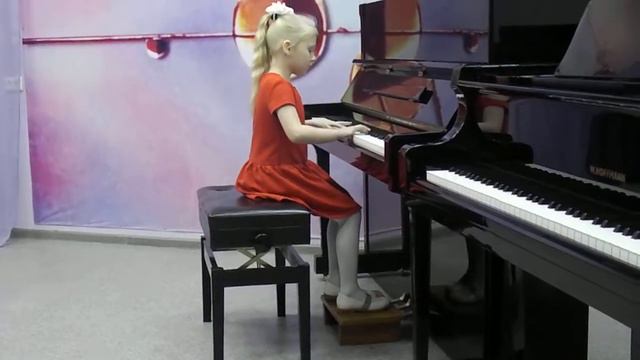 Поезд идёт смотреть онлайн