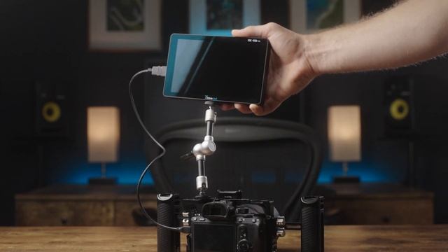 Budget Camera Field Monitor Comparison (Osee T7, Andycine A6 Plus & C7, Timbrecod DC-80) смотреть онлайн