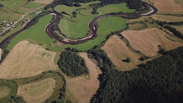 Полёт над полями вдоль реки Ёнтала (Кичменгско-Городецкий район) смотреть онлайн