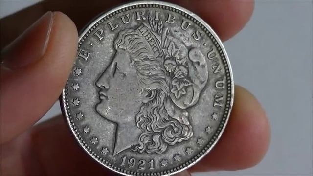 Сколько весит миллион долларов? Что будет с долларом. Немного цифр.