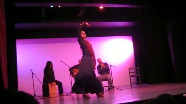 Luna por Medio Flamenco - Soleá por Bulerías смотреть онлайн