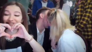 Поцелуи Меллстрой цурим Катя