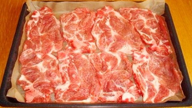 Мясо по-царски в духовке. Обогащенное мясо. Мясо говядина. Обогащенное мясо. Говяжье мясо.