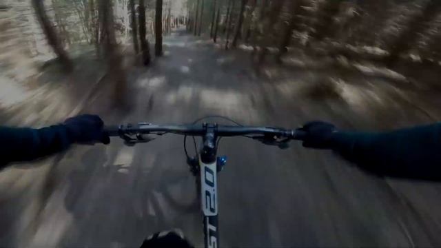 Kross Dust смотреть онлайн