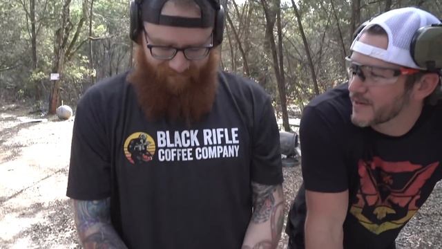 Расстреляли автомат Калашникова | Разрушительное ранчо смотреть онлайн