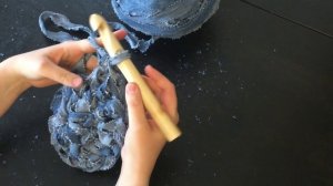 Коврик крючком из джинсовой ткани / Как связать круглый коврик крючком
